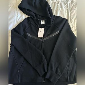 Nike Women’s Sportswear Tech Fleece Windrunner Full-Zip Hoodie